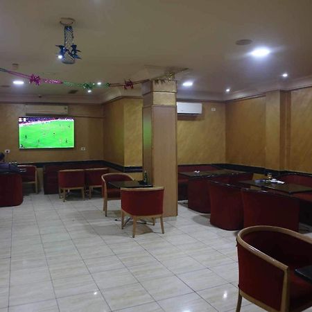 Hotel Amine Сфакс Екстериор снимка