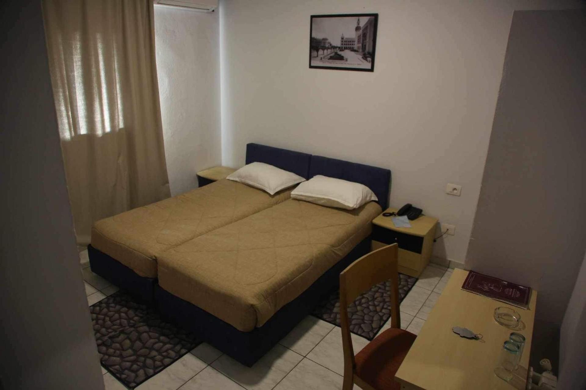 Hotel Amine Сфакс Екстериор снимка