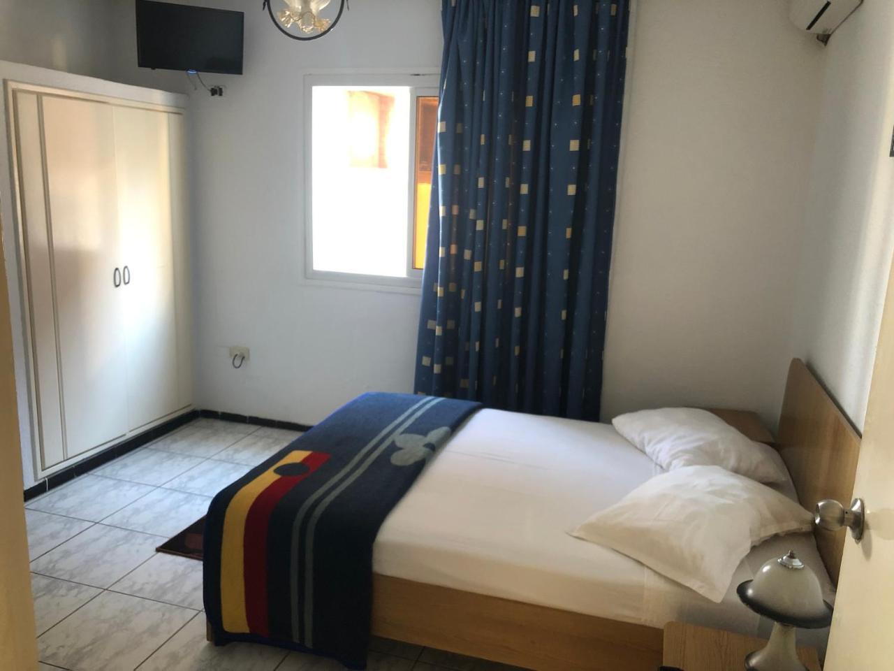 Hotel Amine Сфакс Екстериор снимка